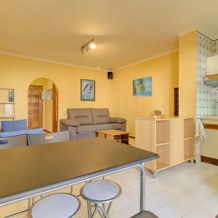 Appartement Praia Da Rocha Sleeps 4 With Pool And Wifi Portimão